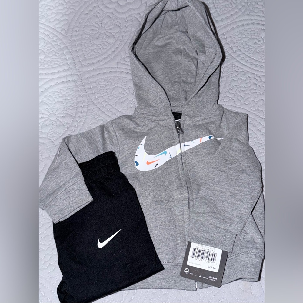 Nike Kids Gray Hoodie and Black Joggers Set - Picture 5 of 5